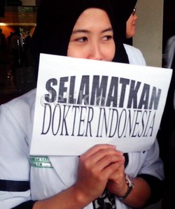 Komisi IX Ingatkan Dokter Agar Tak Tarik Uang Muka dari Pasien