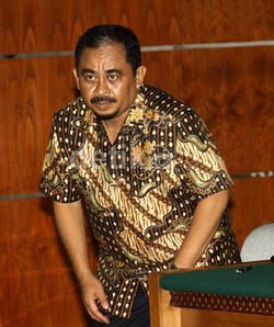 Hadapi Tuntutan, Luthfi Hasan Ishaaq Ditemani Calon Mantu dari Rusia