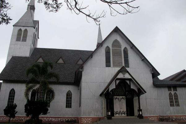 Gereja Kayu nan Cantik di Tepi Danau Toba