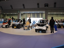 Parade Kendaraan Listrik di Tokyo