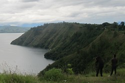 Bukit Tarabunga, Tempat Asyik Melihat Danau Toba
