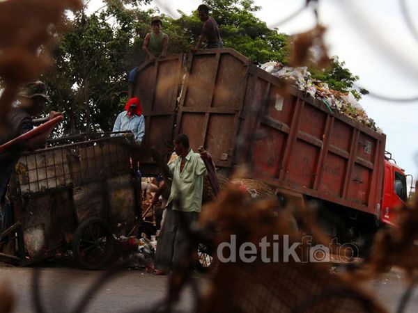 Pergub Insentif Pengelolaan Sampah Segera Terbit