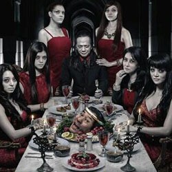 Dibintangi 6 Cewek Cantik dan Seksi, Film Eyang Kubur Diklaim Tak Jual Sensualitas