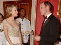 Bertemu Pangeran William, Taylor Swift Cantik Bak Putri
