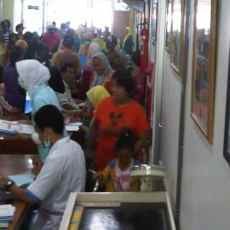 Kadinkes Surabaya Jamin Tidak Ada Dokter yang Mogok