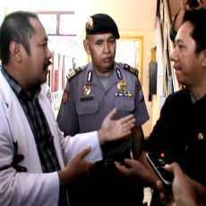 Aksi Solidaritas dr Ayu di Blitar Diwarnai Adu Mulut dengan Kajari