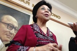 Pakai Pita Hitam di Lengan Kanan, Menkes Tegaskan Dukung Solidaritas Dokter