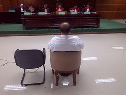 Emir Minta Judul Dakwaan Diganti Jadi Emir Moeis versus Mafia Amerika