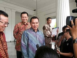 Tommy Soeharto Ngopi-ngopi dengan Jokowi di Balai Kota DKI