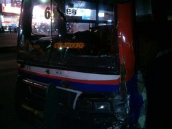 Kecelakaan Karambol, Metromini Hajar Angkot dan Becak di Ciledug