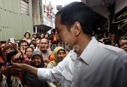 LSI Denny JA: Jokowi Menang Dipasangkan dengan Siapa Pun