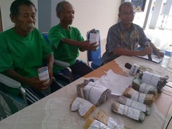 Walang Upah Saaran Rp 300 Ribu Per Bulan dari Mengemis