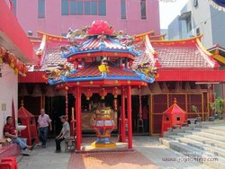 Mengenang Kemeriahan Imlek di Kawasan Petak Sembilan