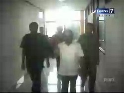 Cabut Hak Politik Koruptor