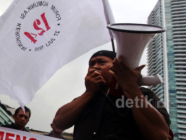 Demo Tuntut Kasus 27 Juli Diselesaikan