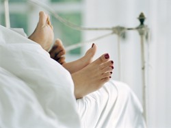 Saat Bercinta, Pria Dua Kali Lebih Rentan Cedera Ketimbang Wanita