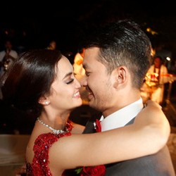 Rio Dewanto dan Atiqah Hasiholan Quality Time di Rumah