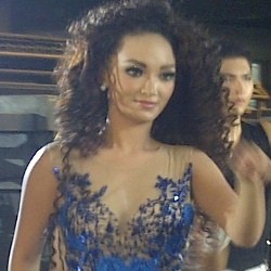 Putus dari Vicky, Karier Zaskia Gotik Makin Lancar