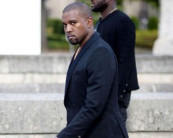 Demi Uang, Kanye West Tinggalkan Nike untuk Jadi Desainer Adidas