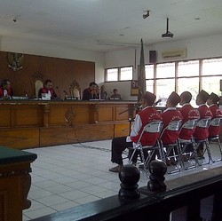 Eksepsi Ditolak, Lima Petani Indramayu Tetap Diadili