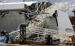 Crane di Stadion Piala Dunia 2014 Ambruk