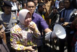 Wali Kota Risma Janjikan Monorel di Surabaya Mulai Beroperasi 2015