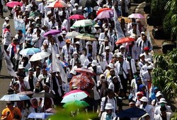 Ditinggal Dokter, Pasien Melahirkan di Kebun dan Kamar Mandi