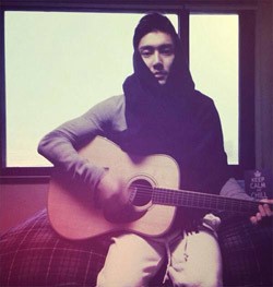 Jungshin CNBlue Lelah Usai Konser, Shindong SuJu Pamer Poni Mangkok