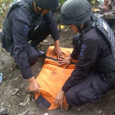 Sebuah Mortir Ditemukan di Tempat Pembuangan Sampah