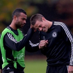 Cesar Azpilicueta Siap Jika Dicadangkan Mourinho Saat Lawan Southampton