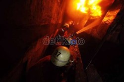 3 Rumah Terbakar di Kemayoran, 22 Mobil Damkar Dikerahkan