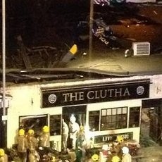 Helikopter Polisi Jatuh dan Timpa Pub di Skotlandia, 3 Orang Tewas