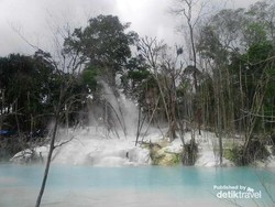 Sumatera Utara Juga Punya Kawah Putih