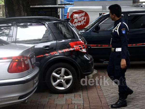 KPK Kembali Sita 8 Mobil Terkait Akil