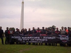 Road Warriors Berkeliling Kota Surabaya
