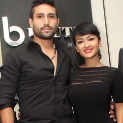 Julia Perez Speechless Lihat Gaston Saat Fitting Baju Lamaran