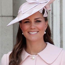 Kate Middleton Rawat Pangeran George Tanpa Baby Sitter
