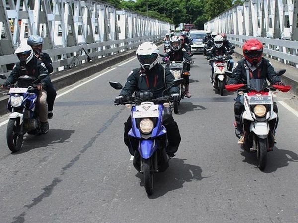 Road Warriors Tiba di Surabaya