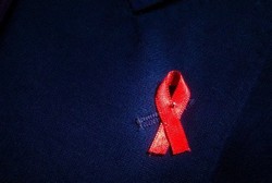 Cegah AIDS, Lakukan Tes HIV Jika Punya Risiko Lalu Obati Jika Terinfeksi
