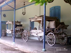 Akhir Pekan, Narsis di Keraton Surakarta