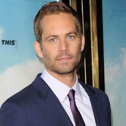 Paul Walker Dipastikan Meninggal Akibat Kecelakaan Mobil