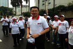 Sambutan Hari AIDS Sedunia, Ahok Nyanyikan Lagu Kupu-kupu Malam 