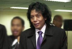 Jenazah Mulyana akan Dibawa ke Condet Sebelum Dimakamkan