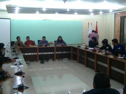 Raba Mahasiswi, Dekanat UMB: Dosen S Raba Kepala dan Pundak Korban