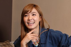 Komedian Gag Concert Memulai Debutnya Sebagai Penyanyi