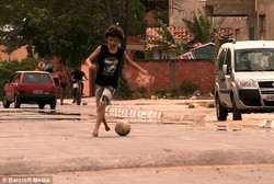 Gabriel Muniz, Bocah yang Jago Sepakbola Meski Tak Punya Telapak Kaki