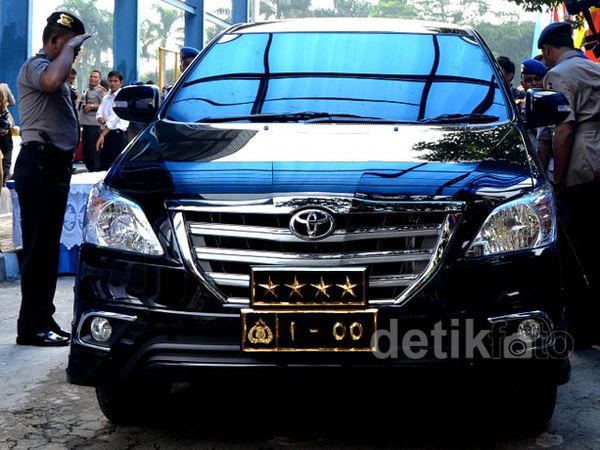Ini Dia Mobil Innova Kapolri Jenderal Sutarman