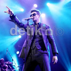 Hits Robin Thicke Blurred Lines Dituding Hasil Menjiplak