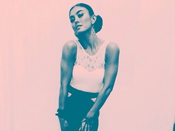 Lengan Berotot Agnes Monica