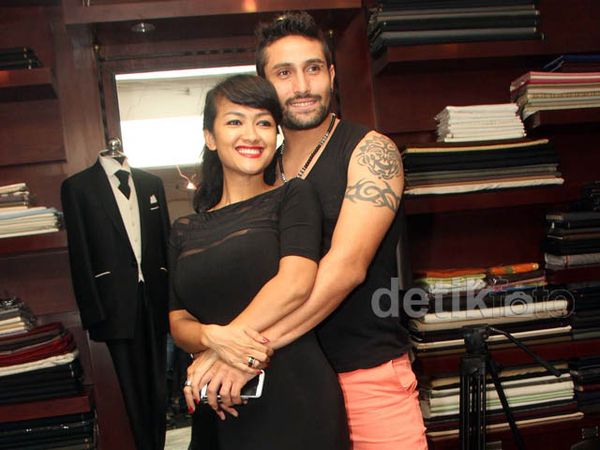 Jelang Lamaran, Jupe dan Gaston Makin Mesra